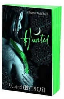 Cast, Kristin House of Night: Hunted (coloured edges ed.) 