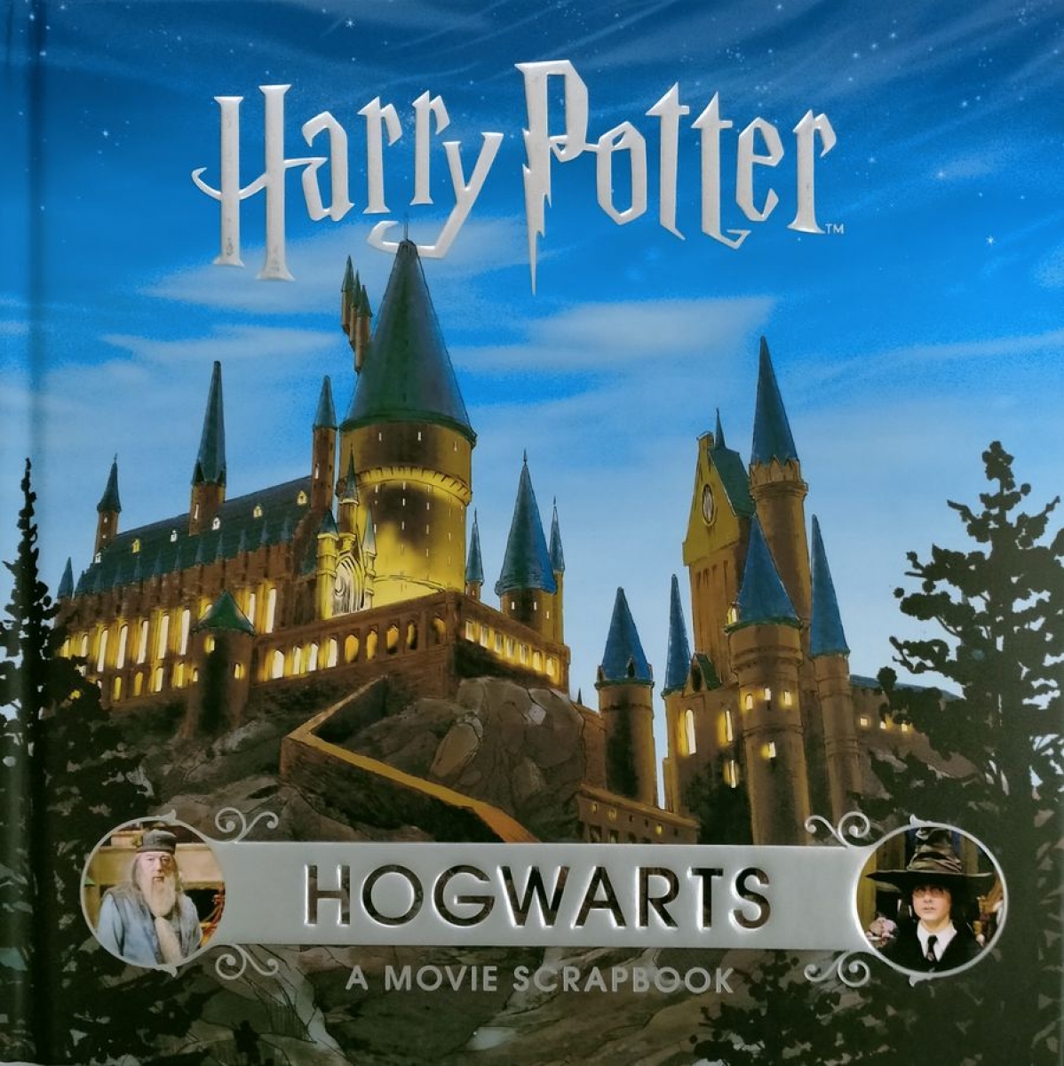Warner, Bros Harry Potter  Hogwarts: A Movie Scrapbook 