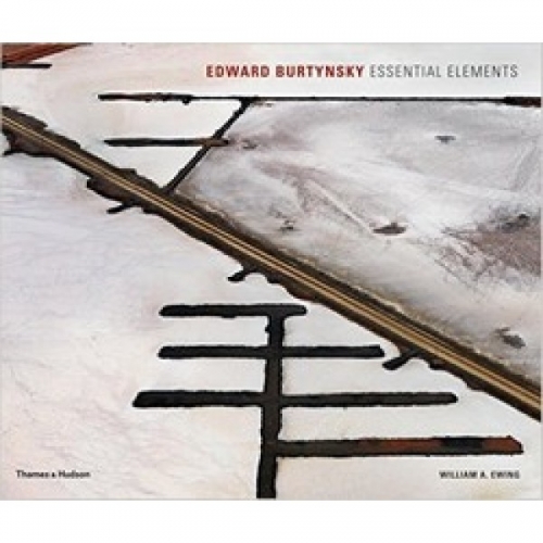 Edward Burtynsky: Essential Elements 